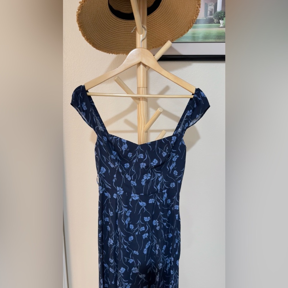 Reformation Bryson Dress In Georgia Blue, brand new, never worn, no flaws. - Picture 8 of 13